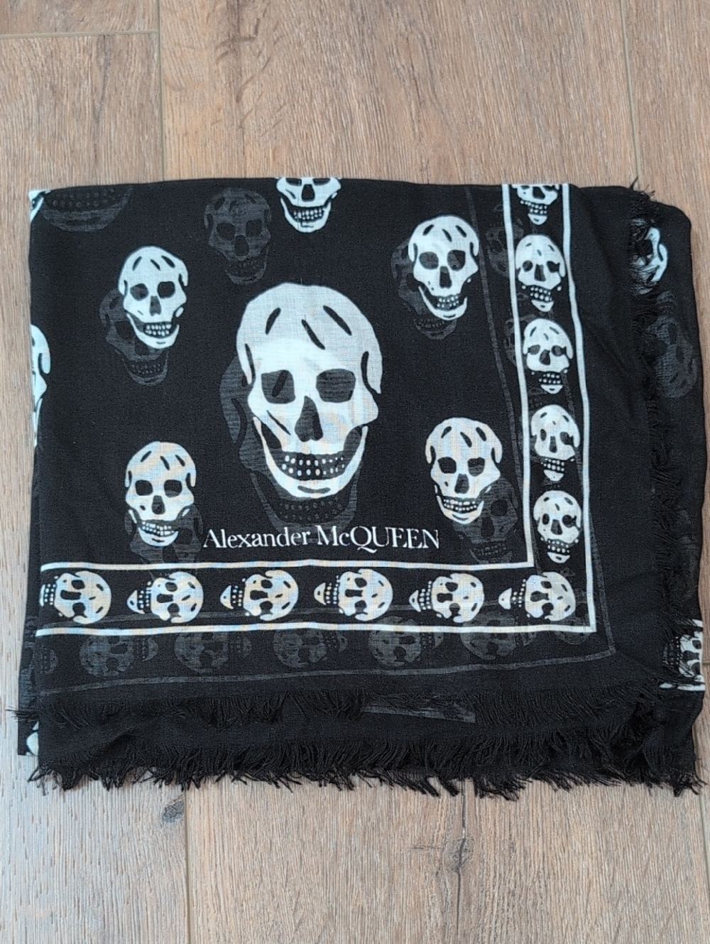Alexander McQueen Skull Scarf